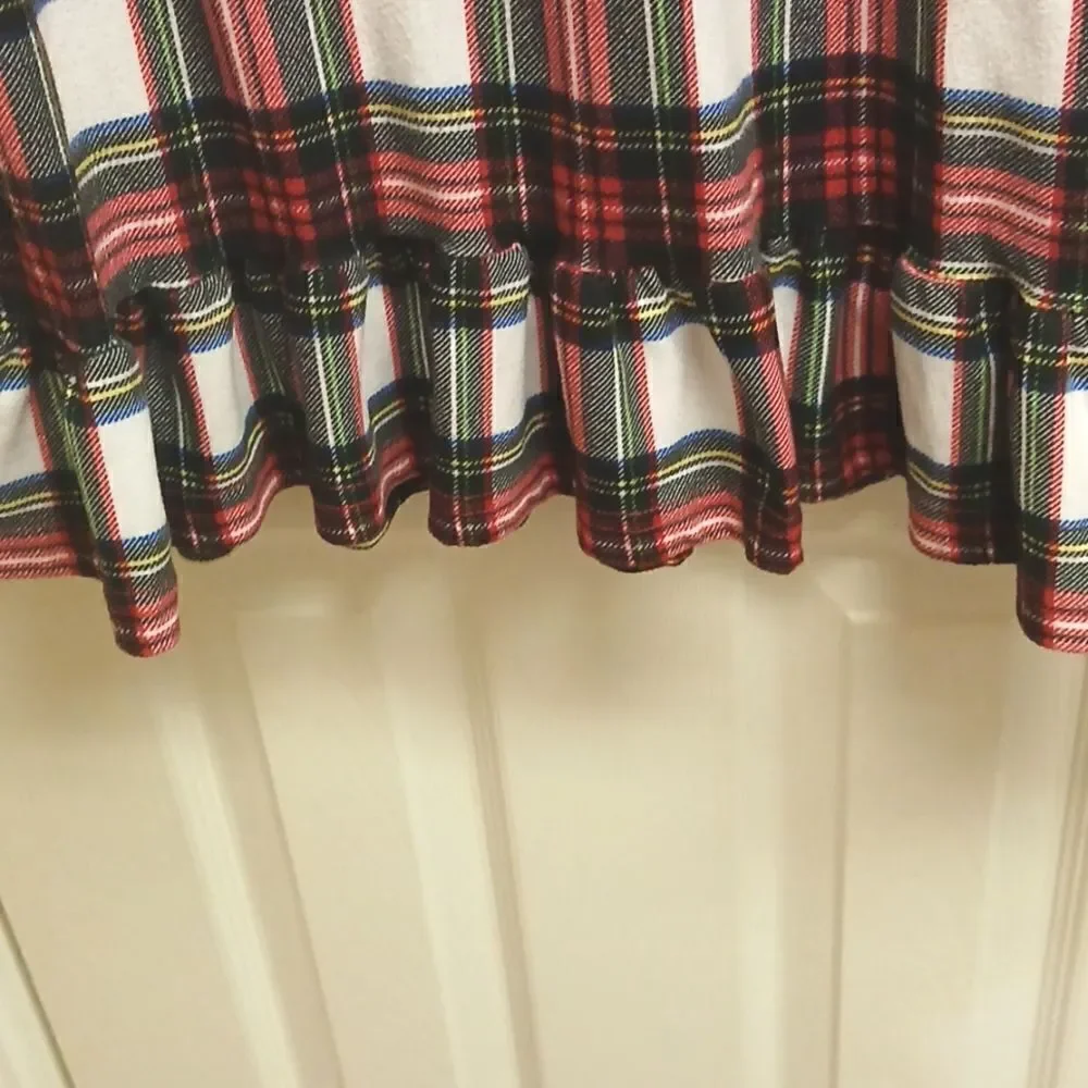 CANDLESTICKS Young Girls Size XL 14-16. Long sleeve, plaid. See description